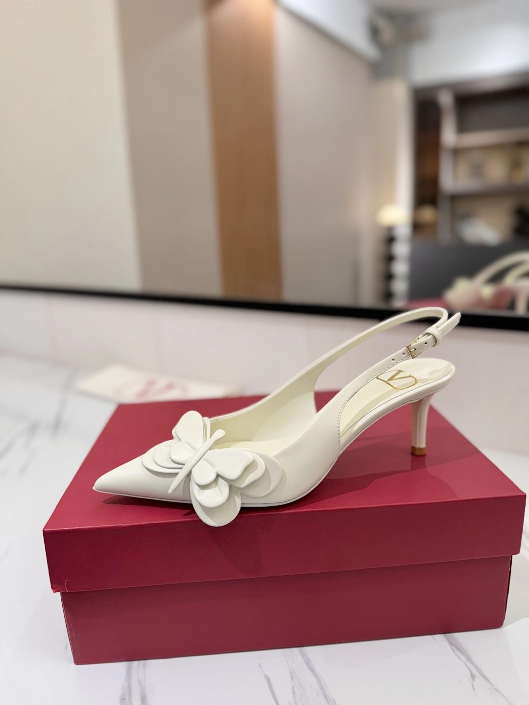 COCO-- V1859ti9o 4W2S0II8XKE098 Heel height：6.5CM item:E-X138C3011